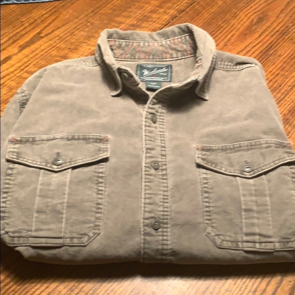 Woolrich - off green corduroy button up